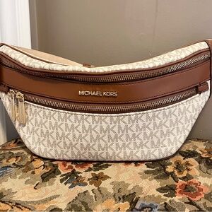 Michael Kors Brown and Cream women’s Bag Fanny